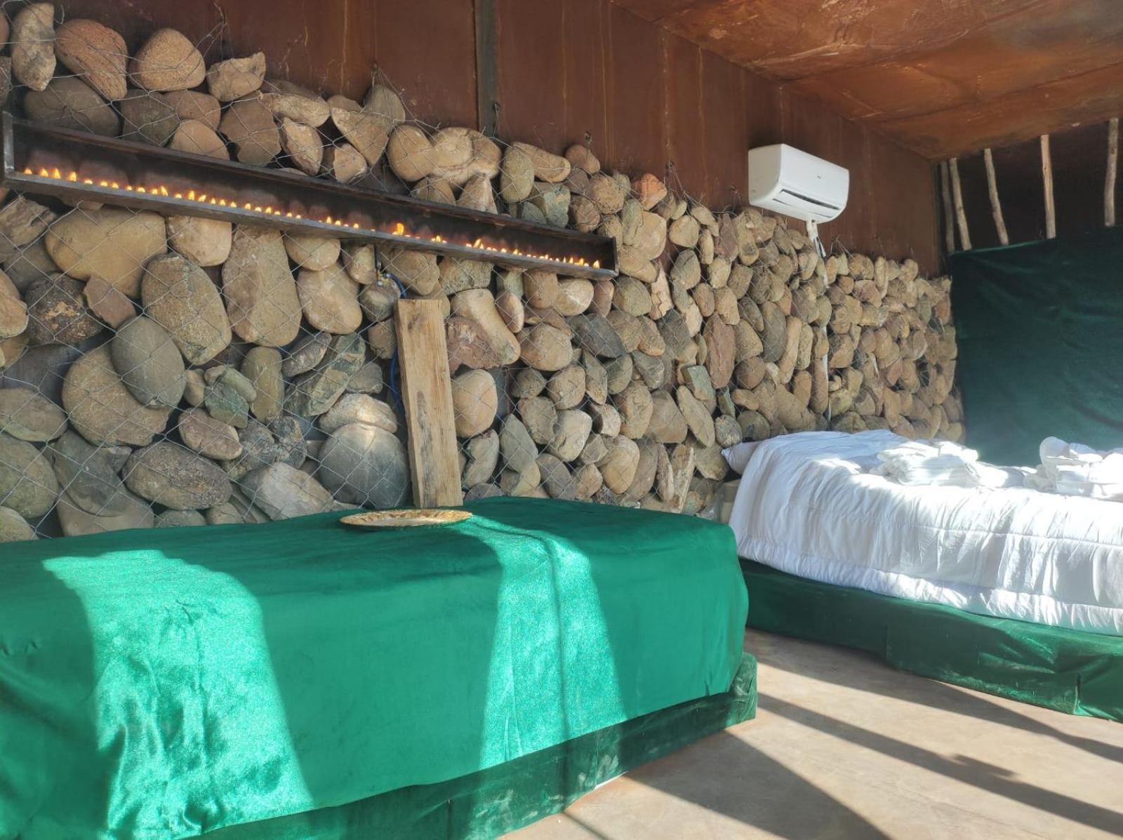 Revolution Stone Cliff Eco Resort Agafay ภายนอก รูปภาพ